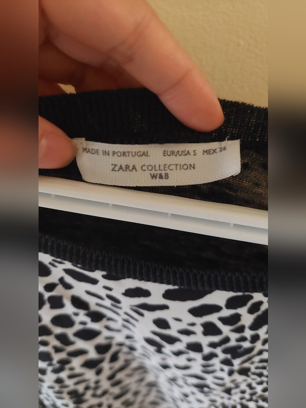 Women's Tops Zara, AE, Hollister, Tommy- Polka Dot, Animal Print, Floral - Picture 3 of 6